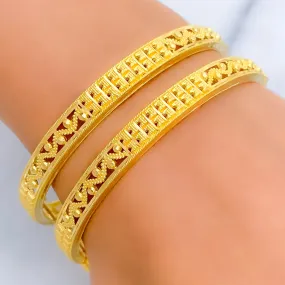 Alternating Wavy 22k Gold Bangle Pair