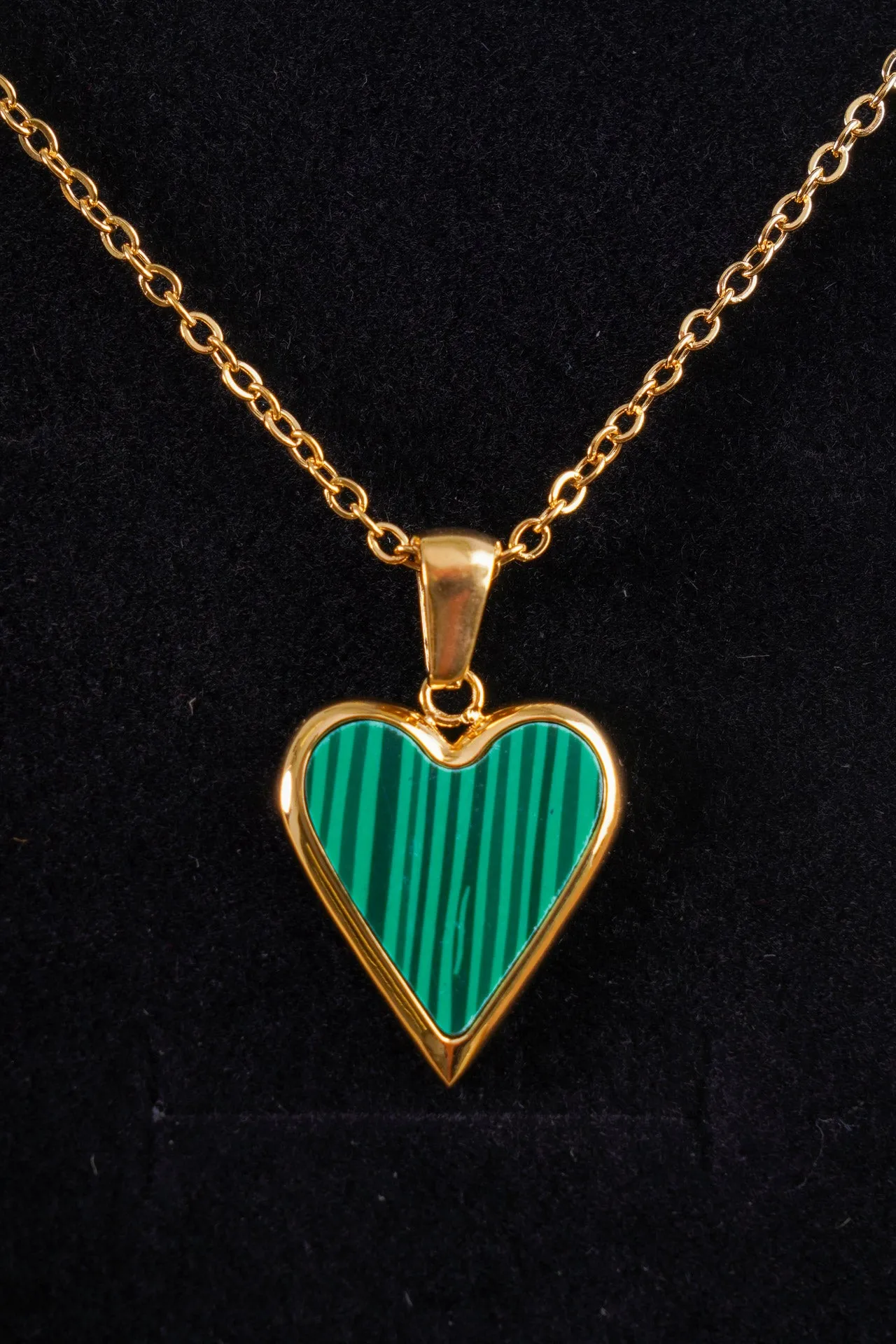 Amour Necklace