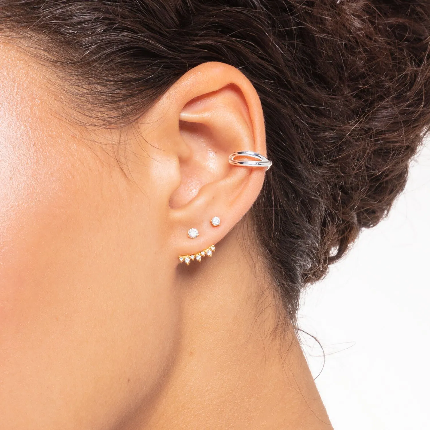 Ear Stud White Stone (Single)