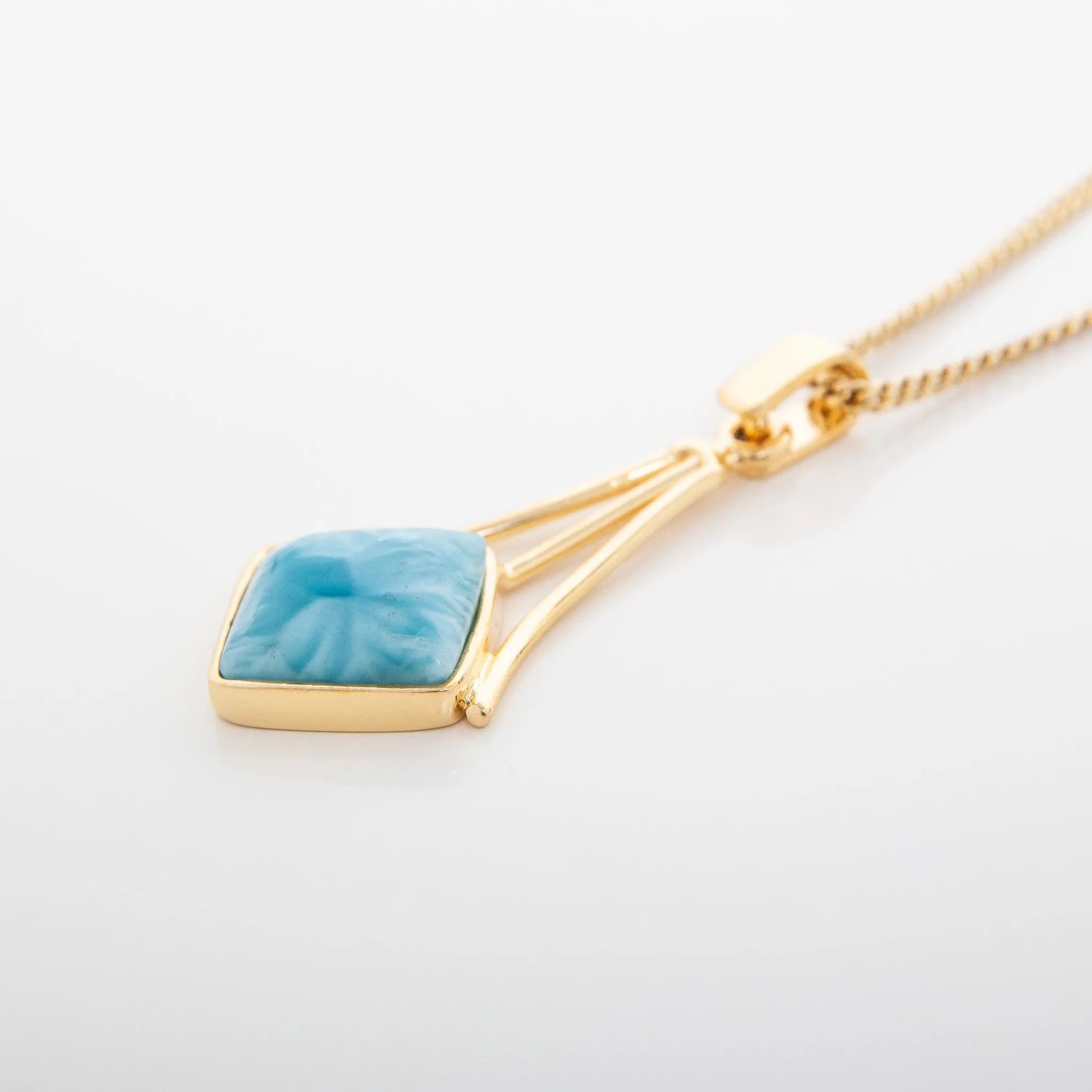 Larimar Pendant Vielka