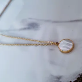 Mother of pearls pendant