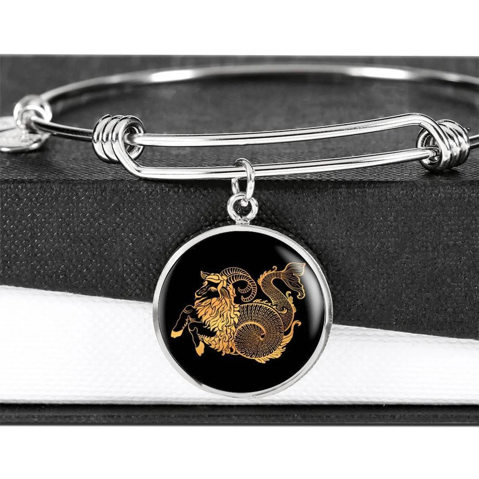 Personalized Capricorn Zodiac Bangle, Luxury Customized Circle Bangle, Engraved Capricorn Gifts, Capricorn Horoscope Present, Goat Gift