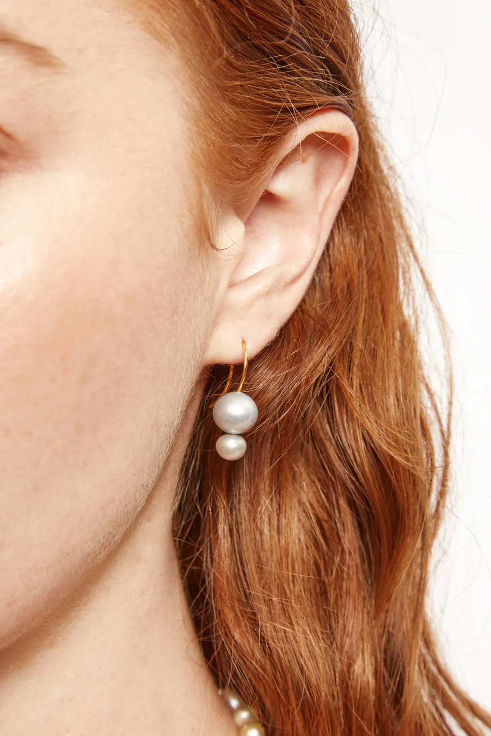 Phoebe Drop Earrings Grey Pearl